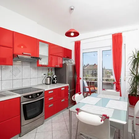 Floor Sunset Апартаменты *