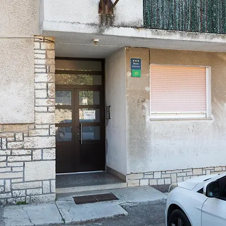 Floor Sunset * Пула