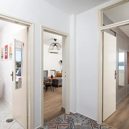 Top Floor Sunset Apartment